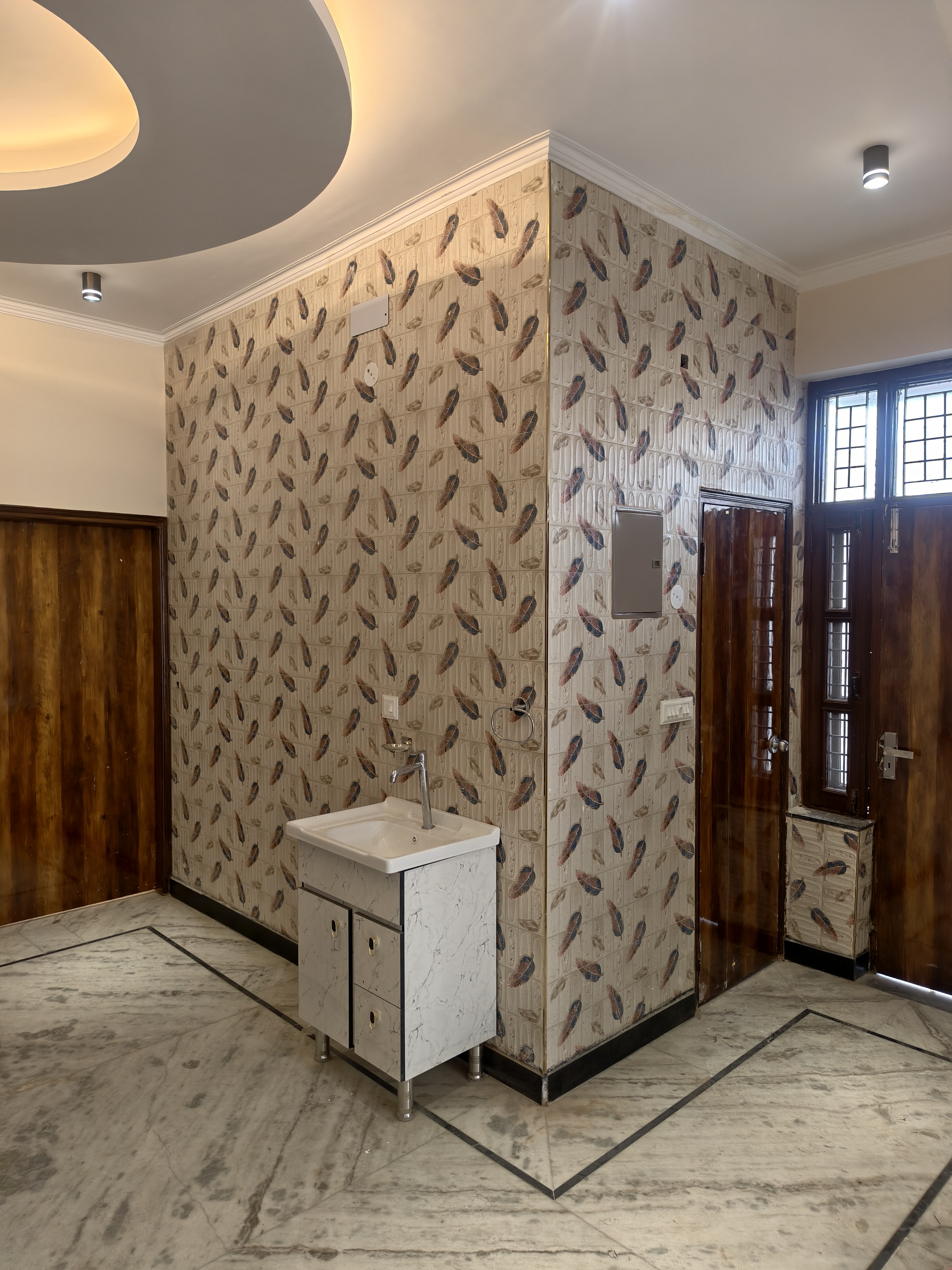 Guest's Washroom Exterior